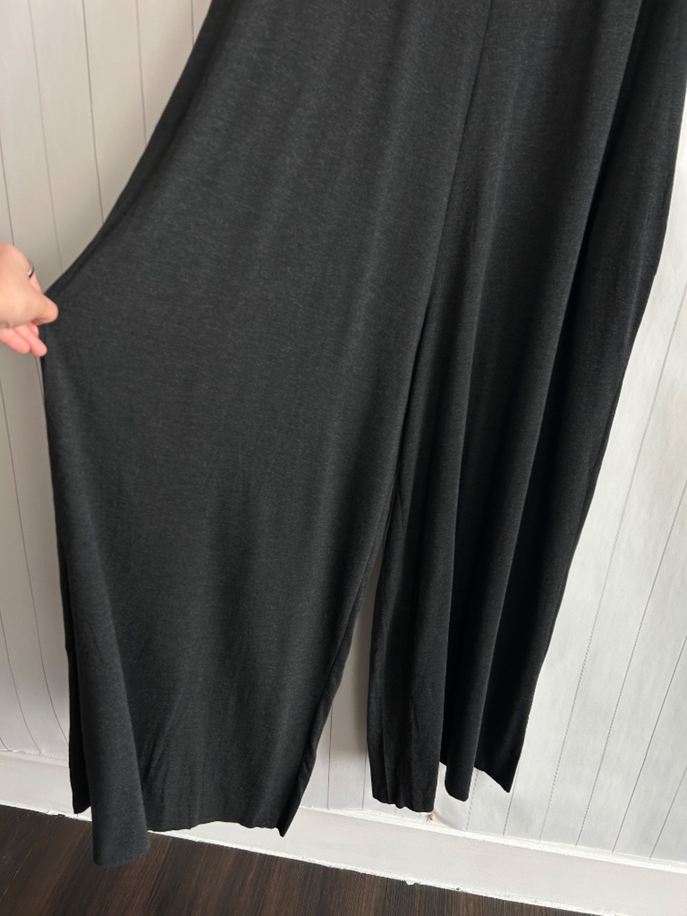 Natural Life one size jumpsuit dark gray loungewear wide leg v-neck pockets NEW - Picture 4 of 9